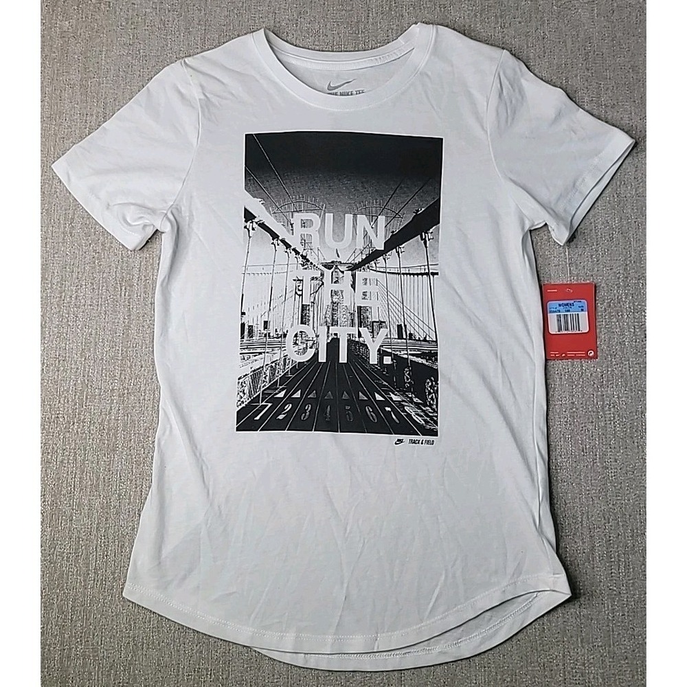 Nike Women's Size Medium Run the City White Short Sleeve Crew Neck Shirt w/TAGS